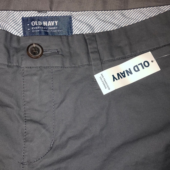 gray old navy shorts (size 4) - Picture 3 of 4